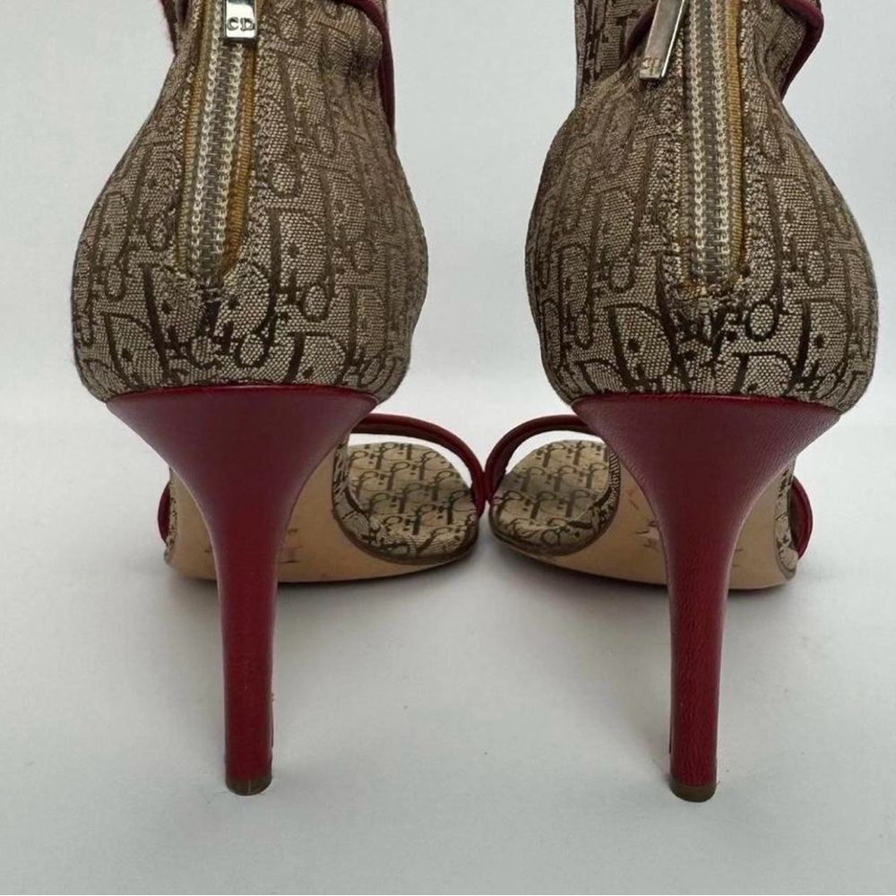 Dior Rasta Heels - Picture 4 of 8